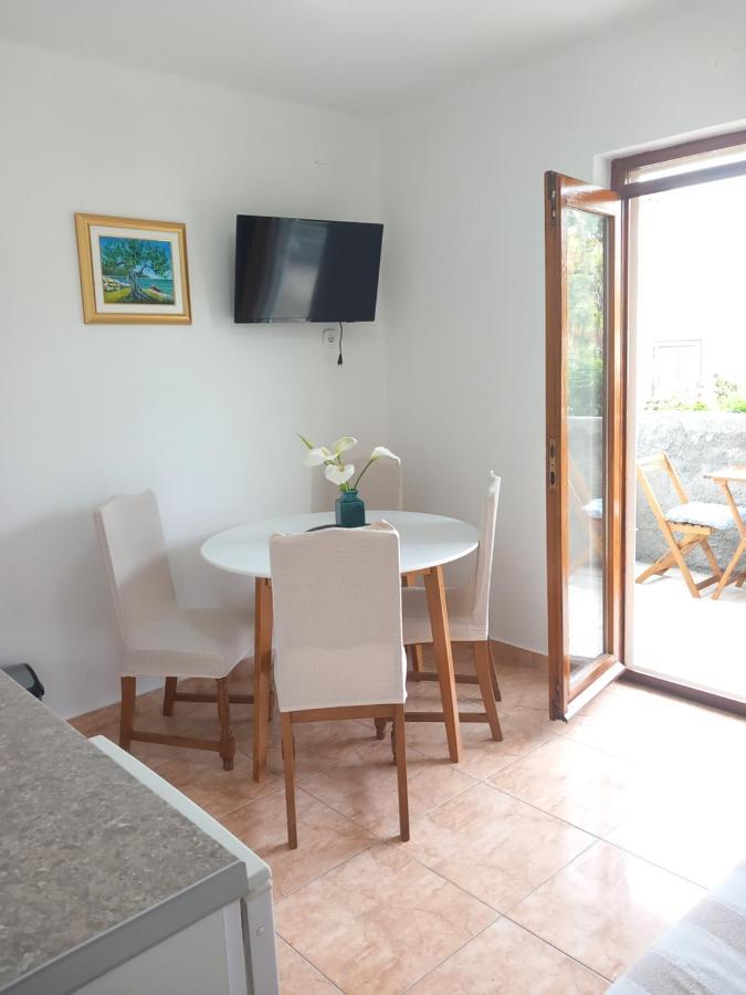 Studio Apartment Novak ชีลิปิ ภายนอก รูปภาพ