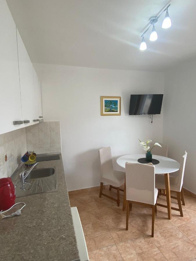 Studio Apartment Novak ชีลิปิ ภายนอก รูปภาพ