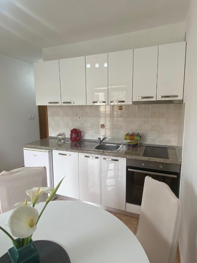 Studio Apartment Novak ชีลิปิ ภายนอก รูปภาพ