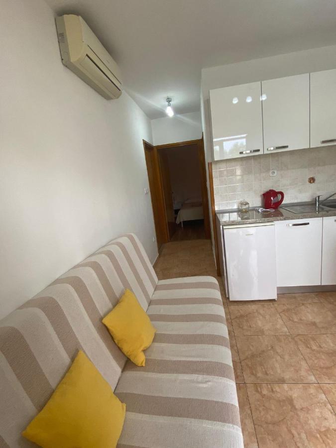 Studio Apartment Novak ชีลิปิ ภายนอก รูปภาพ