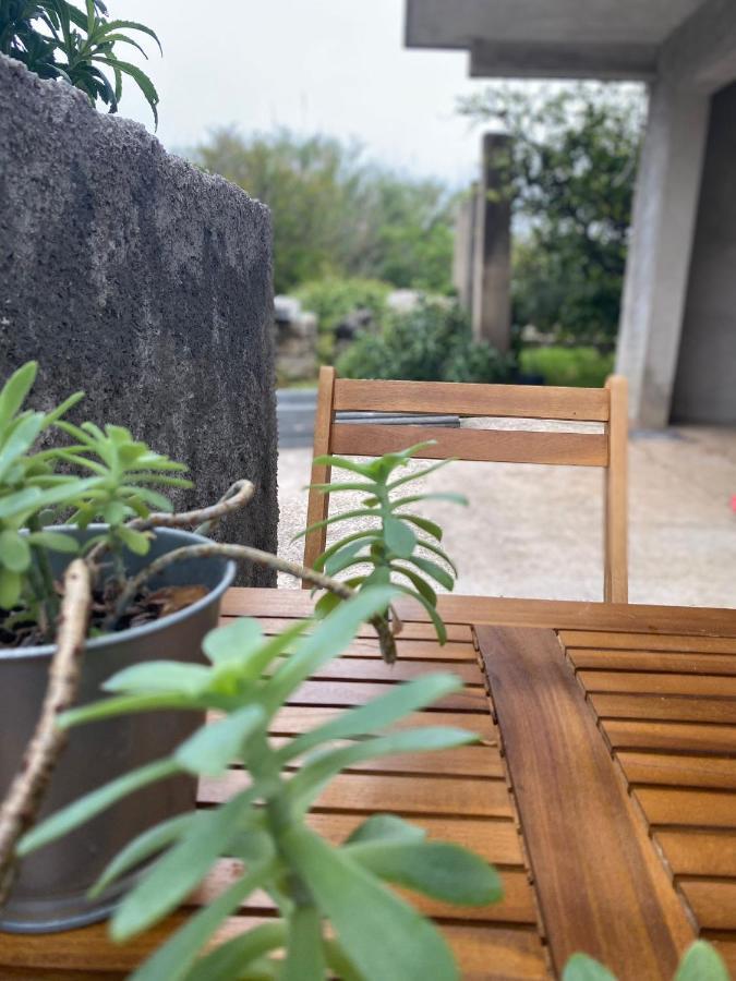 Studio Apartment Novak ชีลิปิ ภายนอก รูปภาพ